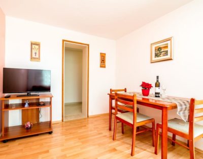 Apartment DU-004