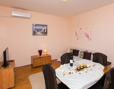 Apartment DU-004